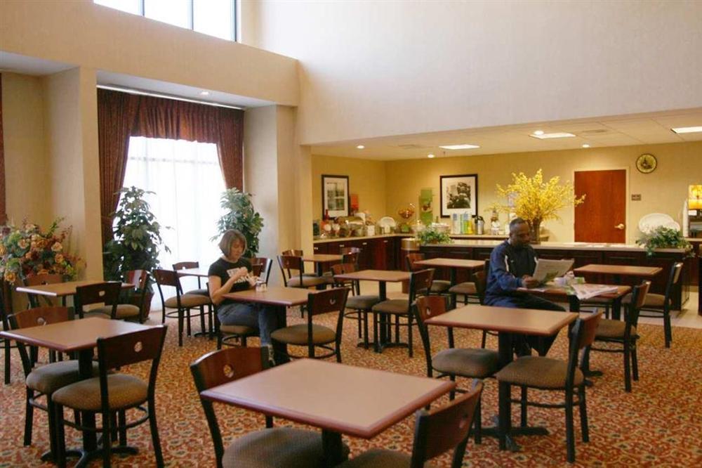 Hampton Inn Сельма Ресторан фото