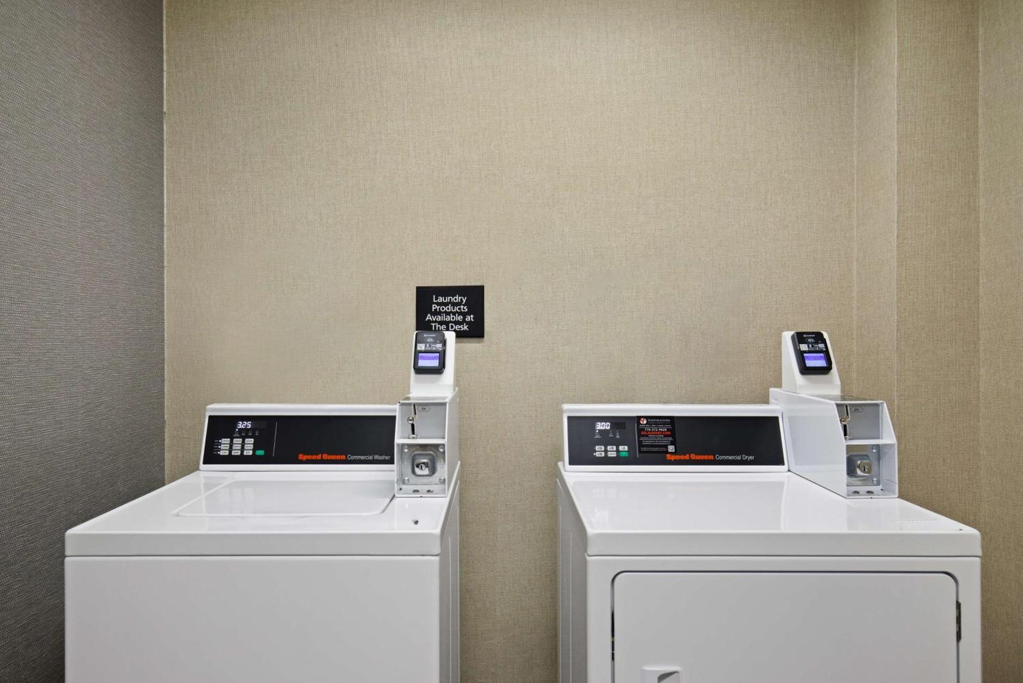 Hampton Inn Сельма Екстер'єр фото